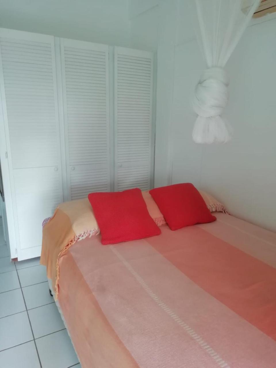 קסטריס Apartment Espoir מראה חיצוני תמונה